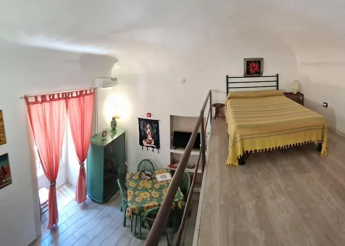 Maqueda Apartments